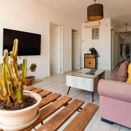 Atico Deluxe En El Centro By Lets *